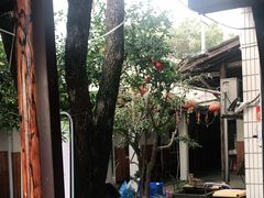 -李东农庄(中南百草园地标店)