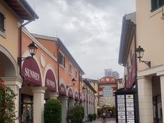 -佛罗伦萨小镇广佛名品奥特莱斯(疏港路店)