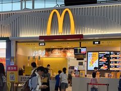 -麦当劳(深圳北站B2检票口楼上)