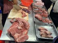 -标记美食新鲜猪杂(兴南大道店)