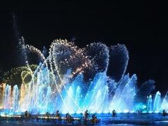 -东港音乐喷泉广场