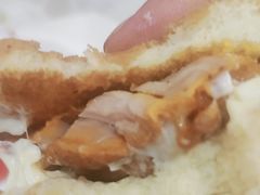 -肯德基(南京站A2检票口楼上)