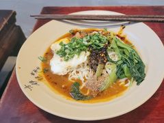 -方铲铲·成都板凳面(滨江银泰店)