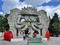 -墨江北回归线标志园