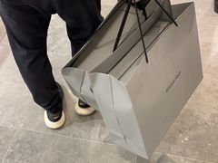 -文艺复兴百货(米兰大教堂广场店)