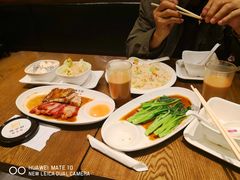 -大食代美食广场(上海中心店)