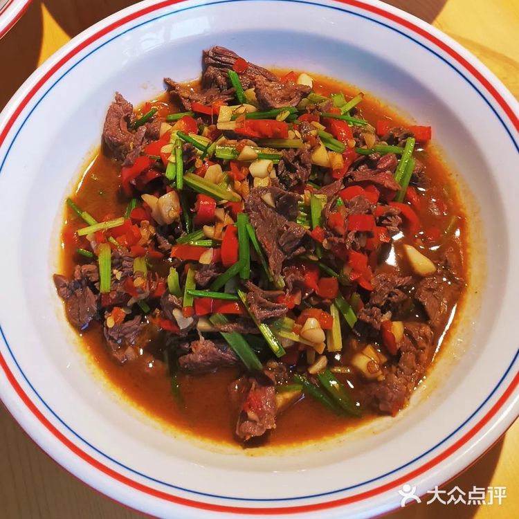 这家新开的长沙菜馆巨好吃 我会经常来的