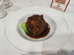 红烧狮子头-东兴楼饭庄(六里桥店)