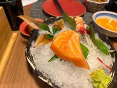 三文鱼刺身-满来寿喜烧(金虹桥店)