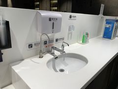 -胖东来生活广场(健康路店)
