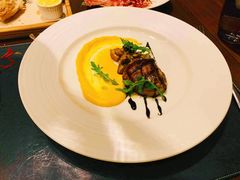 -恰餐厅及酒吧 CHAR Bar & Grill (北京丽都皇冠假日店)