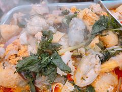 -后街佬·炭火鲜鱼杂(南城店)
