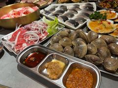 -围炉肉舍•炭烤活鳗•丹东海鲜烤肉(步行街店)