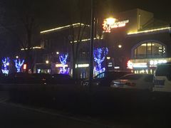 -蓝色港湾停车场