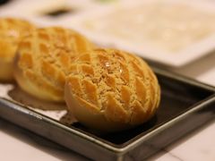 菠萝酥皮包-钟菜·粤菜点心·宴请(海上世界·汇港二期店)