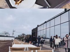 -Cafe Aewol Monsant