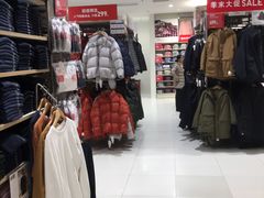 -优衣库(上海金桥国际商业广场店)