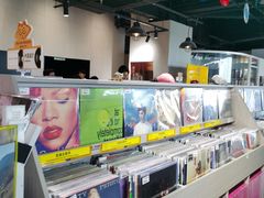 -浣熊唱片店(上海影城店)