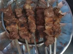 -烤肉小伙烤肉店