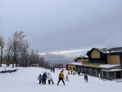 -中旅松花湖滑雪场