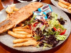 -12 Rocks Beach Bar Cafe