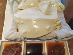 -95号酱骨·一块豆腐(展春园西路店)