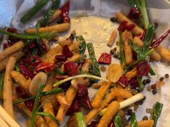 -巴厘龙虾·榜首油焖大虾(音乐学院·沿江酒馆店)