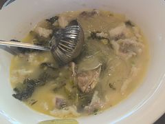 -严记小天府酸菜鱼(西四路店)