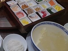 -香麒园·过桥米线·南湖雅宴