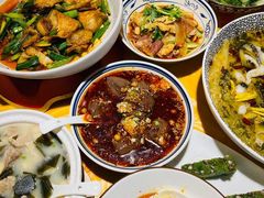 -川流不息·地道川菜·小龙虾(新松江路店)