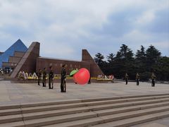 -上海市龙华烈士陵园