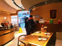 大堂-云海肴云南菜(浦江欢乐颂店)