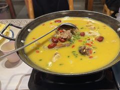 -霄汉牛三鲜湖北砂锅菜(万松园2店)
