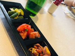 -彩云天云南餐厅