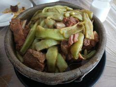 -梁师傅砂锅(哈达西街店)