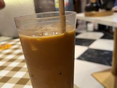 w招牌丝袜奶茶-新大咀港式茶餐厅(宝山万达店)