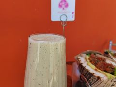 香香奶昔-Catch Bagel(芳草地店)