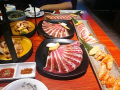 -山之屋炭火烧肉·生啤畅饮(大朗万科中央公园店)