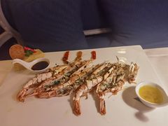 香烤大虾和烤蔬菜配薯泥-火车头法国西餐厅