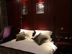 古典大床房-十号名邸精品酒店（上海音乐学院店）(原复旦五官科医院店)