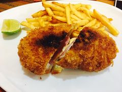 -两兄弟Song Pee Nong(2号店)