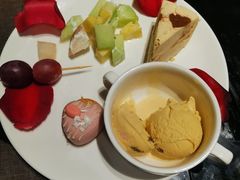 -唐拉雅秀酒店-西锦汇空中BBQ·思创餐厅