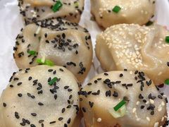 -小杨生煎(金山百联购物中心3楼店)