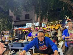 -刘姐啤酒鱼民族演艺餐厅(西街总店)