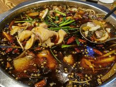 -乡土特色.冷锅鱼.牦牛肉汤锅