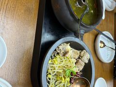 -云海肴·汽锅鸡·云南菜(天山百盛优客店)