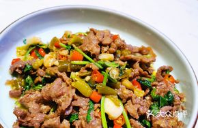 Sour Chili Stir-Fried Fresh Beef