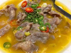 酸汤金菇肥牛-御彩酒家(东风东路店)