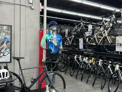 -迪卡侬(越秀公园店)