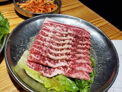 -青瓦炭韩潮烤肉(花园道店)
